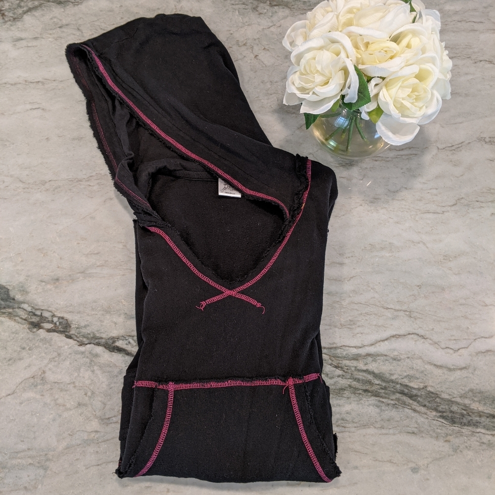 Black Sweatshirt Pink Threading Hooded Dress Shirt